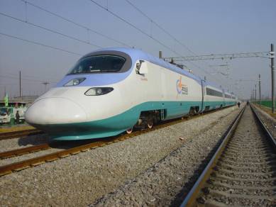 “中華之星”270km/h交流傳動(dòng)電動(dòng)車(chē)組