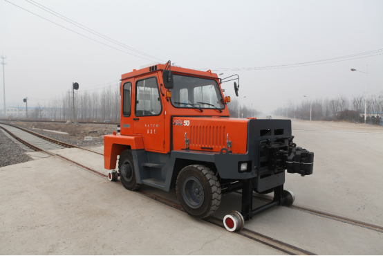 500t公鐵牽引車(chē)