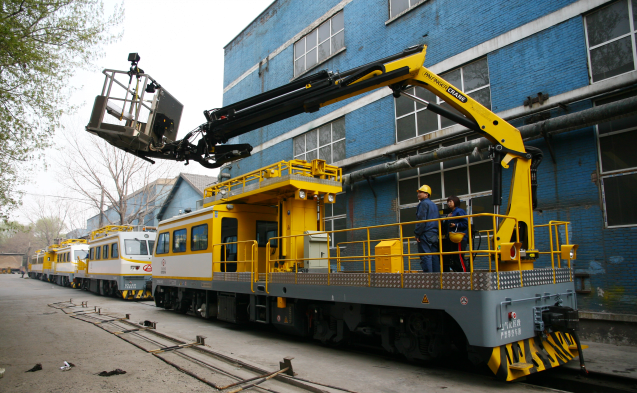 JZW-4型接觸網(wǎng)高空作業(yè)車(chē)