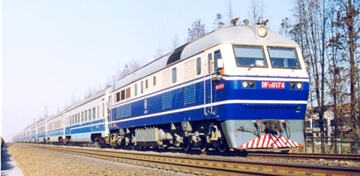 DF11型準高速客運內燃機車(chē)
